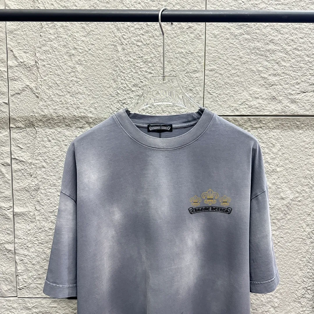 🅿️190 CH*Cro Heart 2025 Spring and Summer New Style Heavy pickling with gradient distressing Chest logo Classic Sanskrit horseshoe print Customized fabric Short-sleeved T-shirt Uniform for men and women Size: S M L